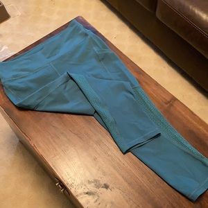 Lululemon crop leggings